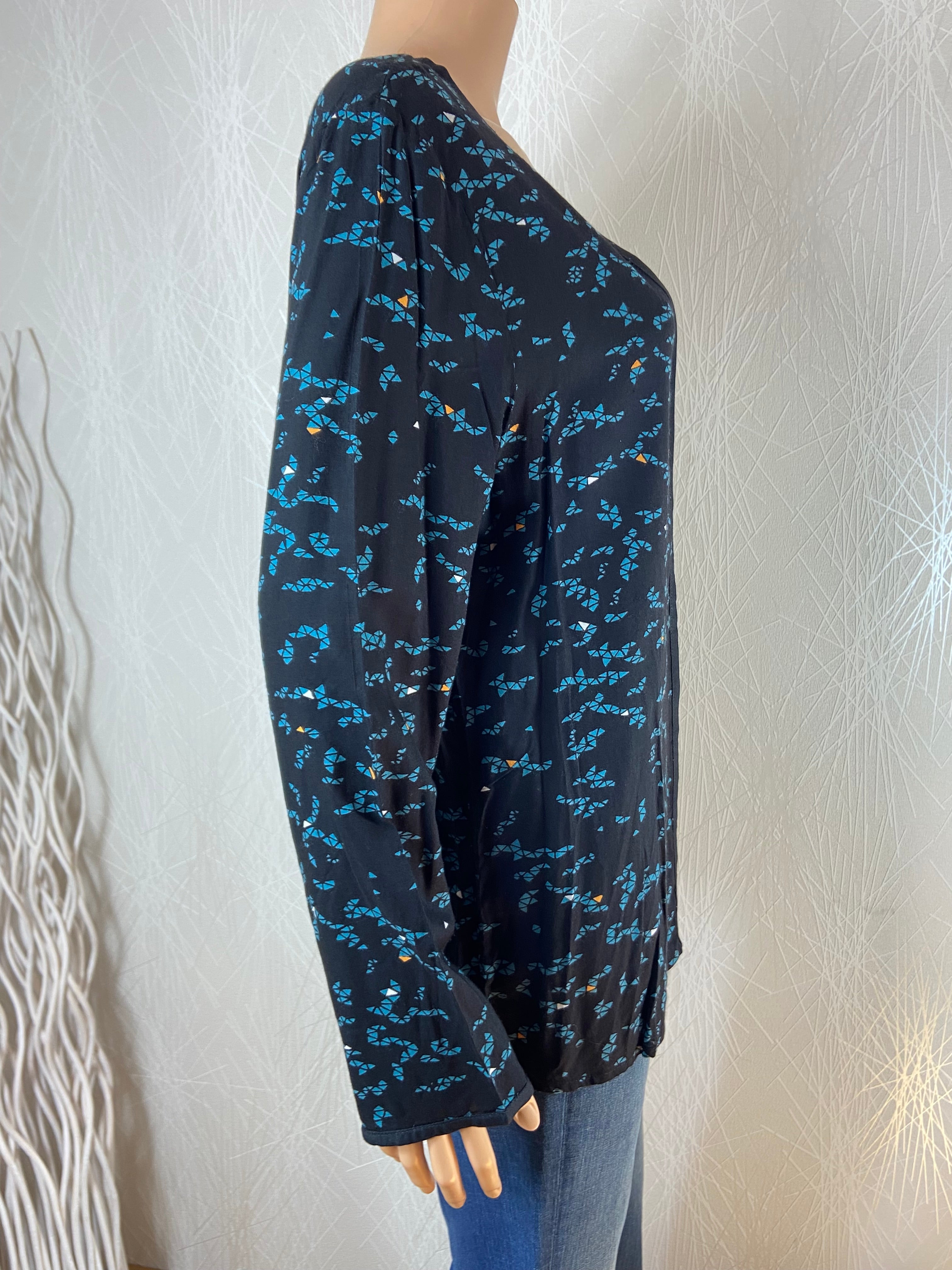 Blouse noire à motifs bleus manches longues La Fiancée du Mékong