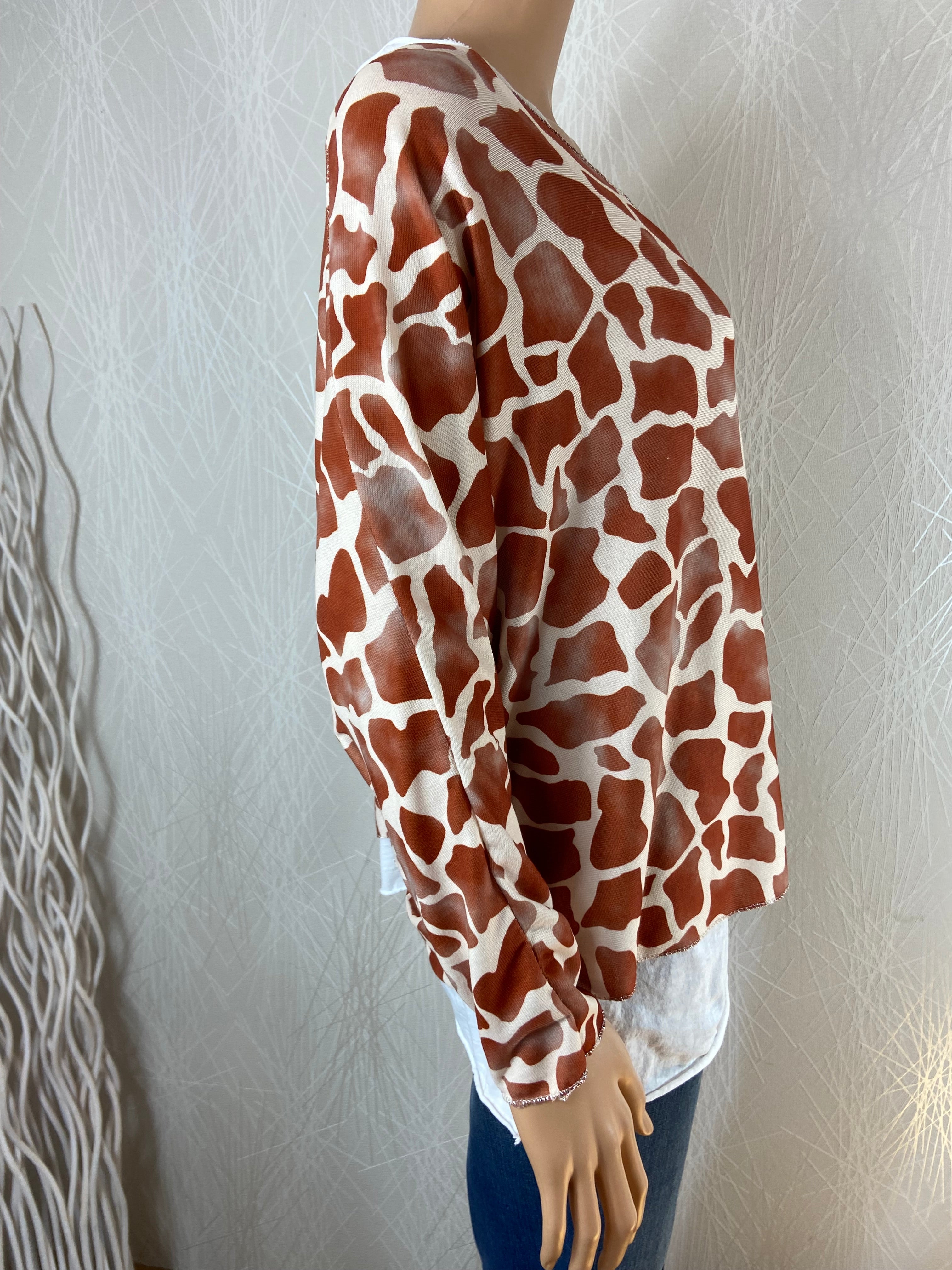 Superposition blouse ample à motif animalier et top blanc Made In Italy