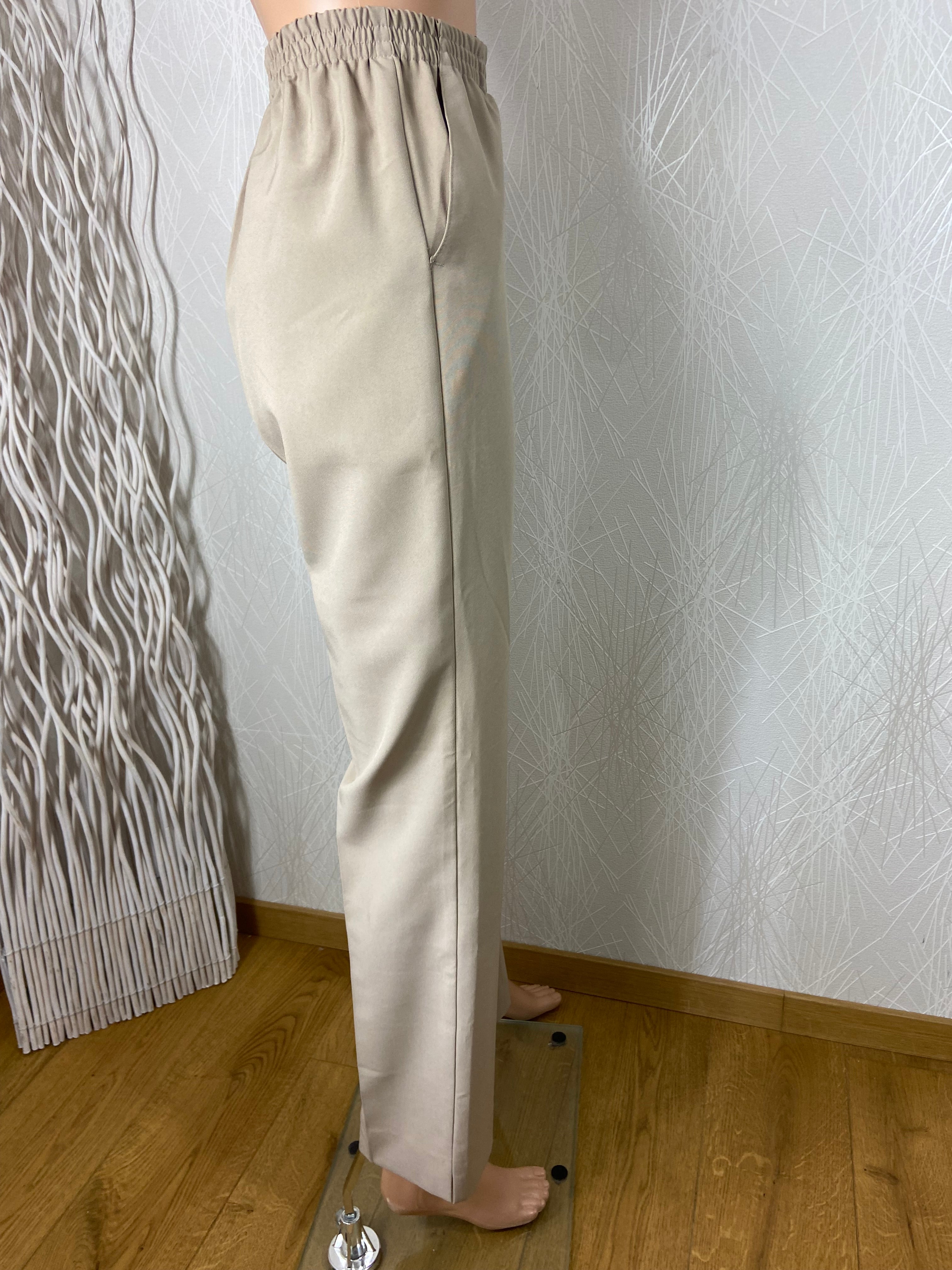 Pantalon léger beige taille haute élastique coupe droite Adelina