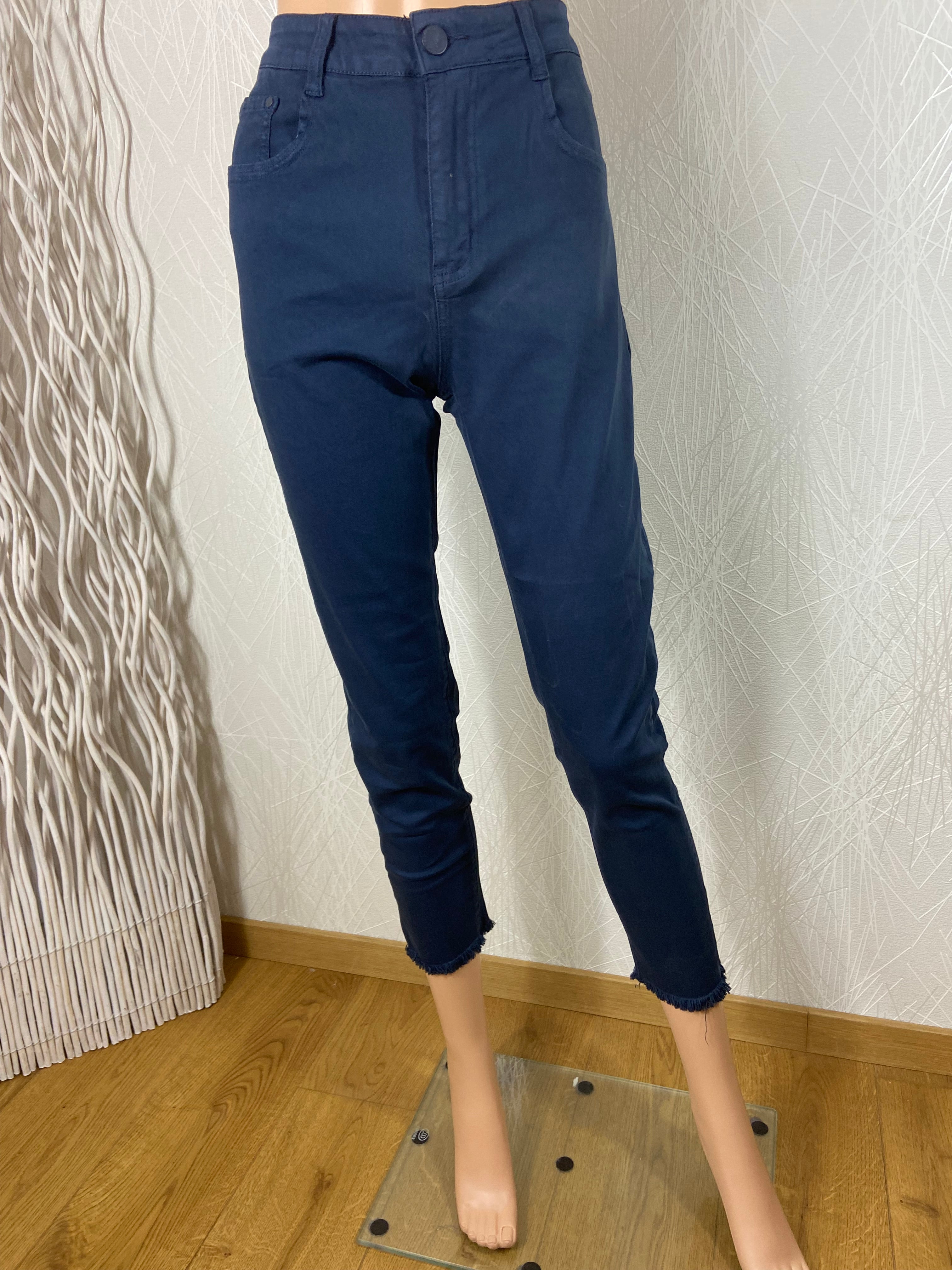 Pantalon 7/8 ourlet frangé pour femme Voggo