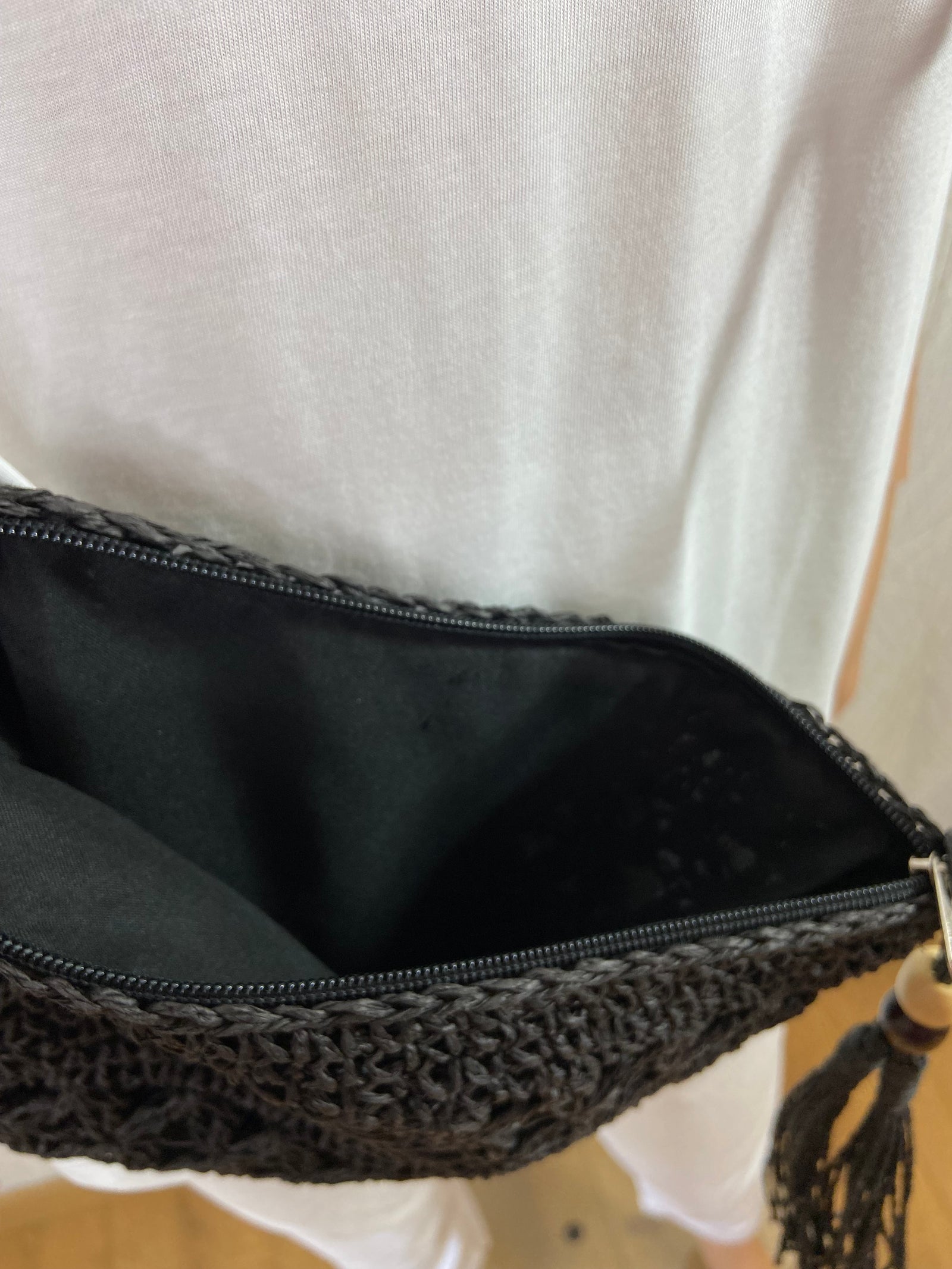 Sac à bandoulière pour femme en raphia noir doublé