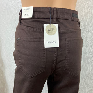 Jeans marron taille haute coupe droite modèle Bykato Bykamo Straight B.Young