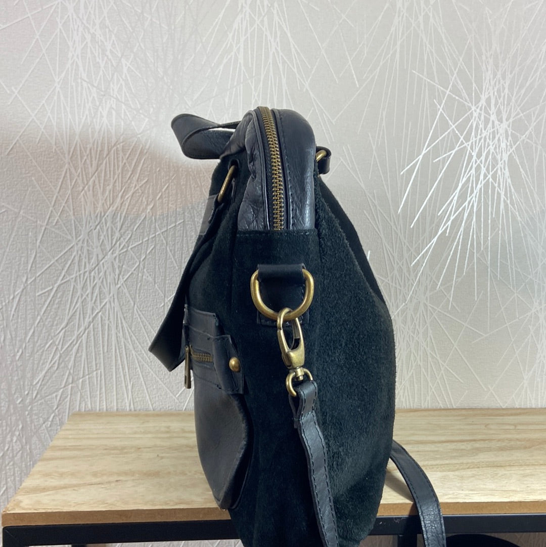 Sac main avec bandouli re en cuir noir Vera Pelle