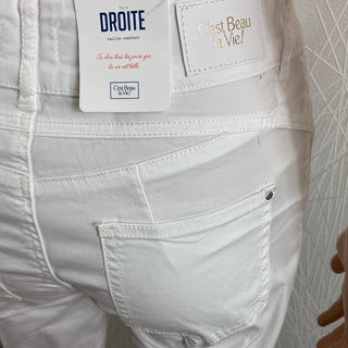 Pantalon 7/8 coton blanc taille haute coupe droite modèle Charlize C’est Beau La Vie