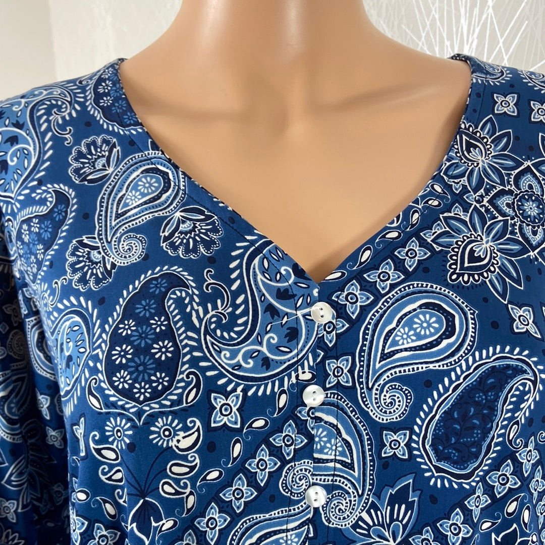 Blouse fluide bouton fantaisie motif bleu et blanc Le Singe de Julie