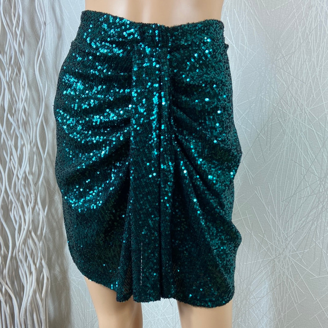 Jupe courte de soirée verte sequins paillettes taille mi-haute drapée Daphnea Paris