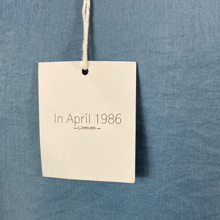 Chemisier bleu dentelle volant boutons assortis April 1986