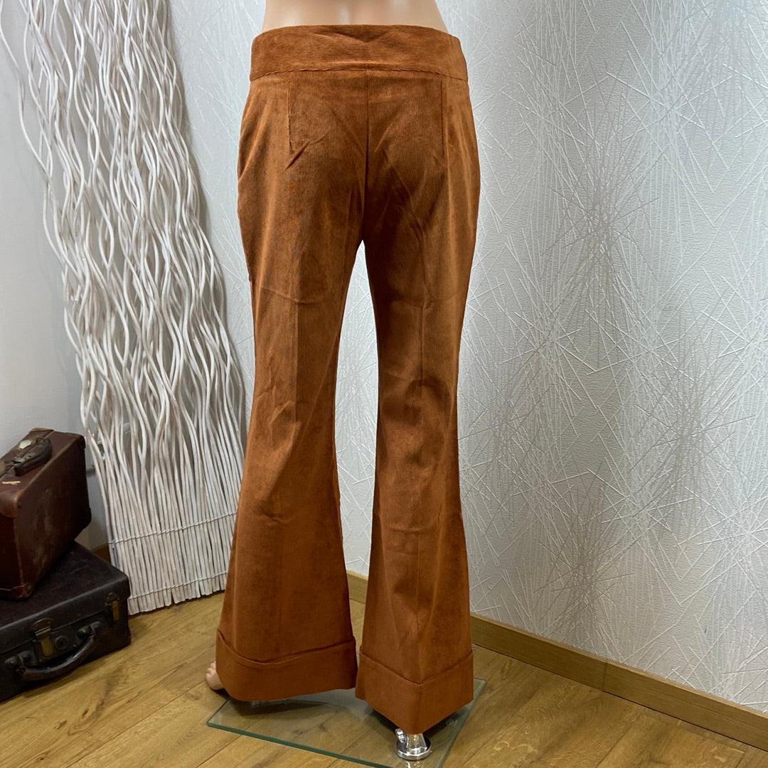 Pantalon velours côtelé brun patte d’éléphant taille mi-haute Osa - Offre-Unique