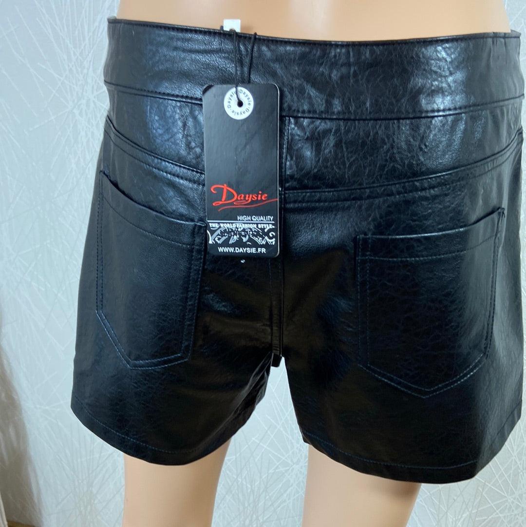 Short noir cuir synthétique taille mi-haute lacet Daysie - Offre-Unique