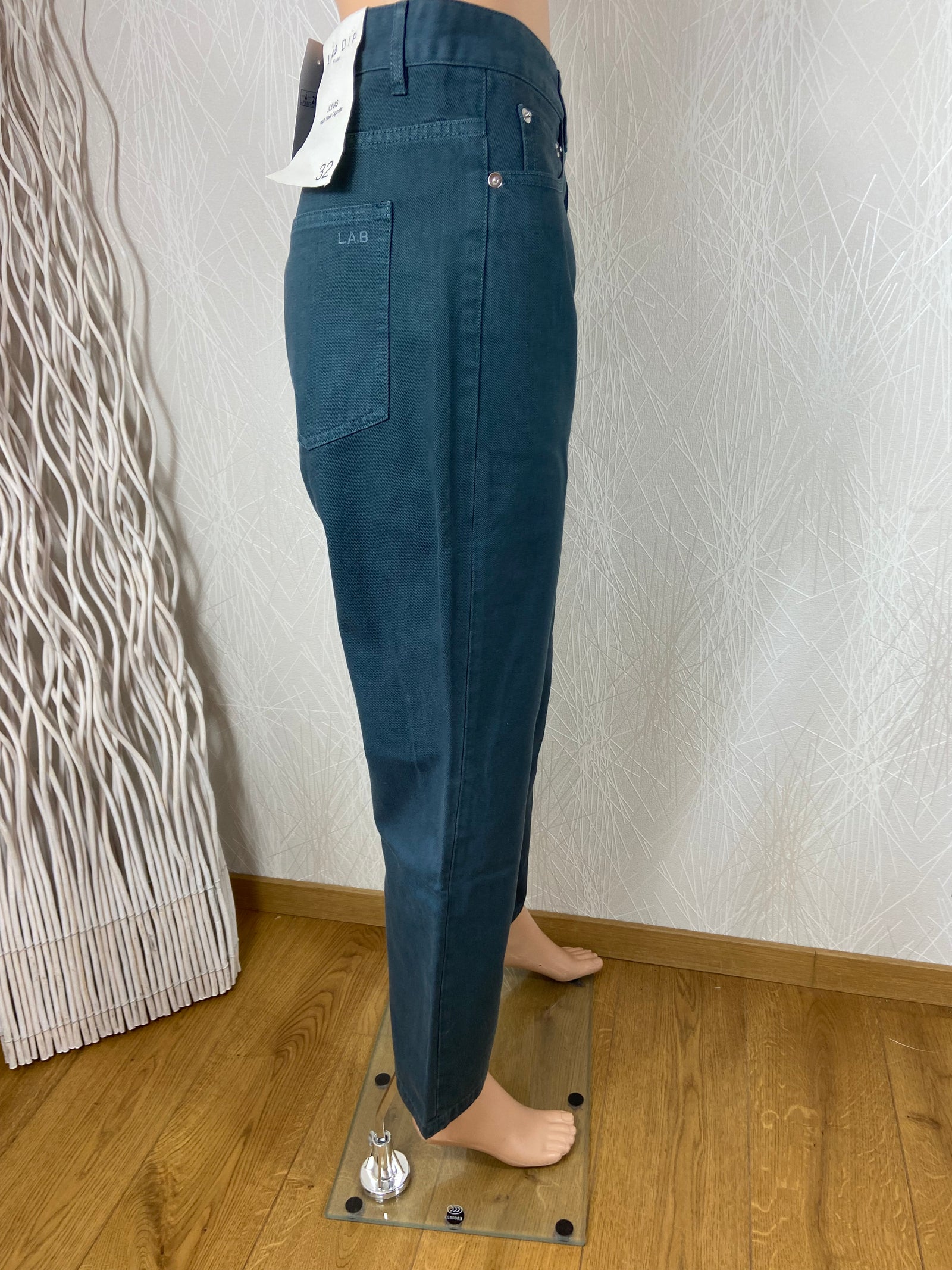 Pantalon coton vert mastic taille haute coupe droite modèle Jonas Lab Dip