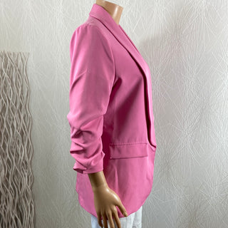 Veste rose doublée avec epaulettes manches 3/4 New Collection