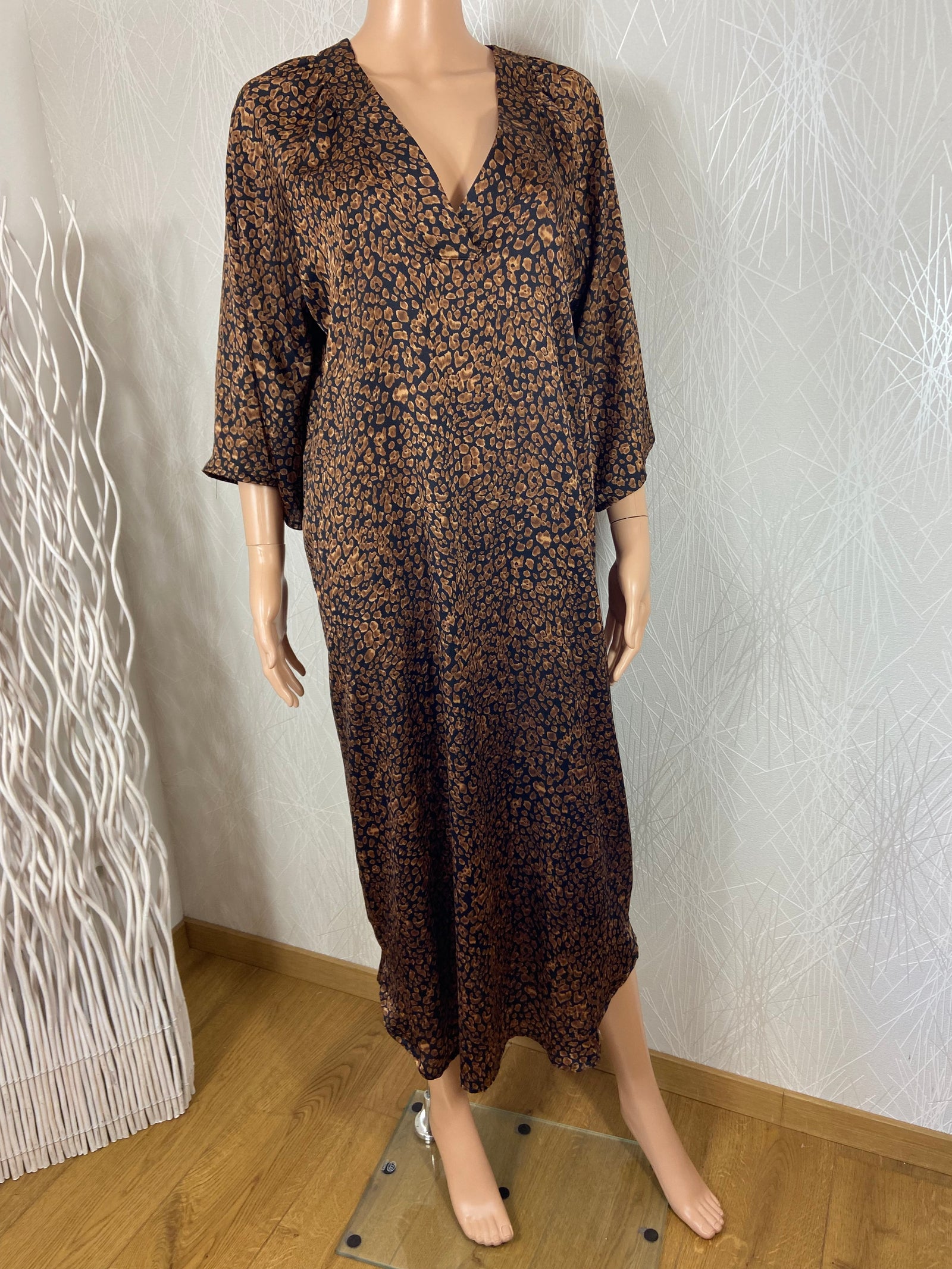 Robe longue légère ample modèle Olga Janis & John
