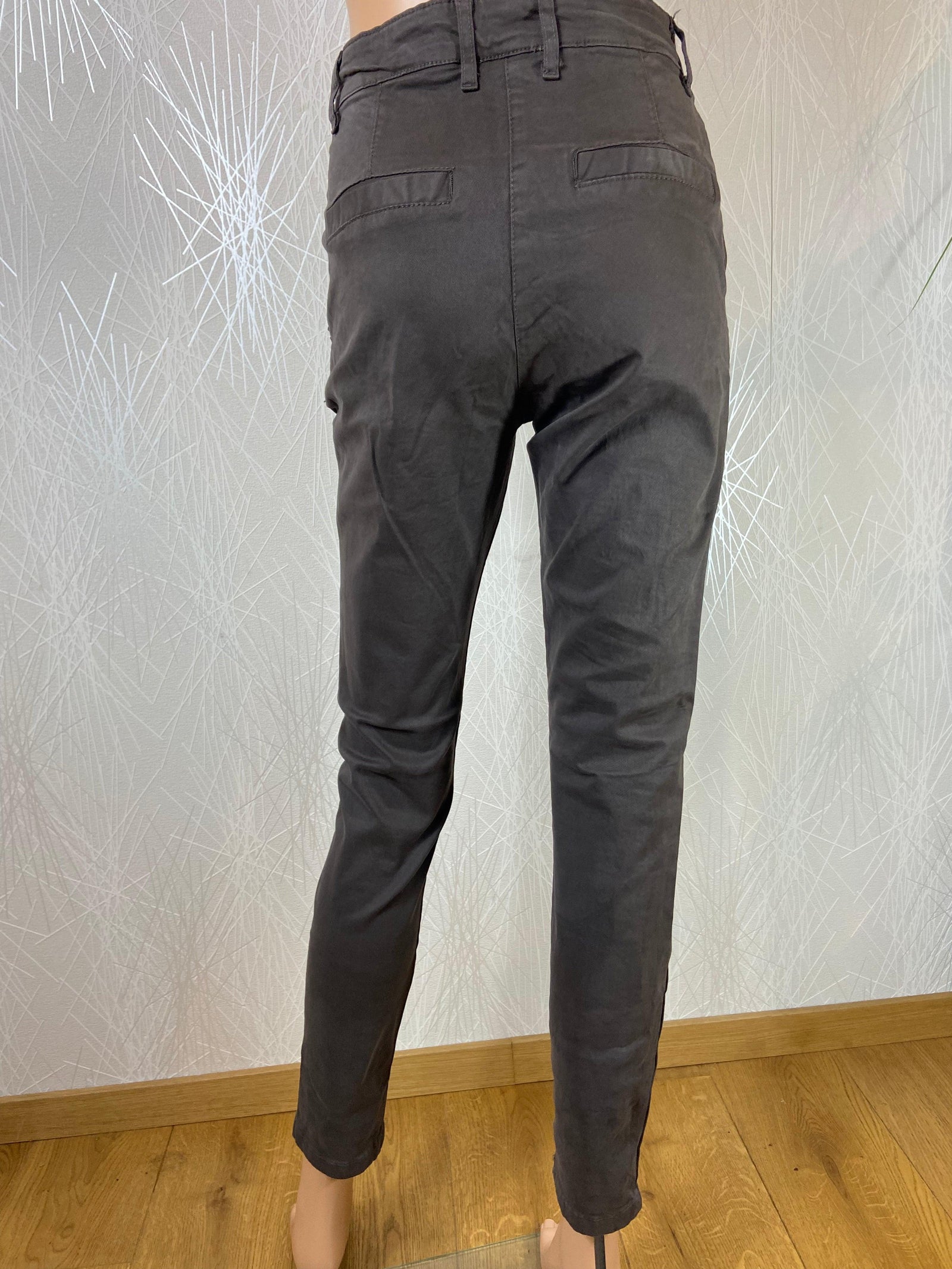 Pantalon marron stretch taille mi-haute - Offre-Unique