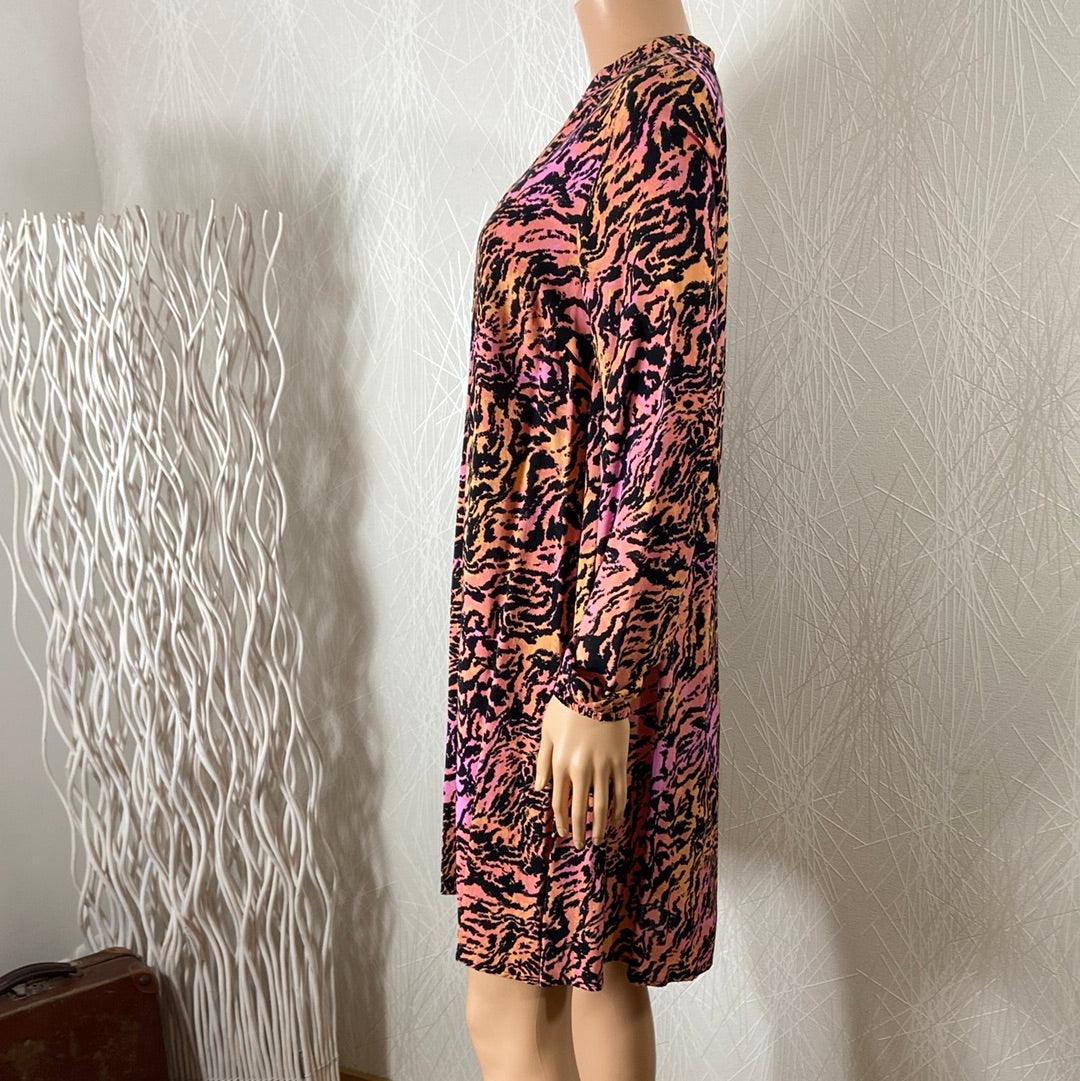 Robe manches longues rose motif tigre Byjosa Tunic Dress B.Young - Offre-Unique