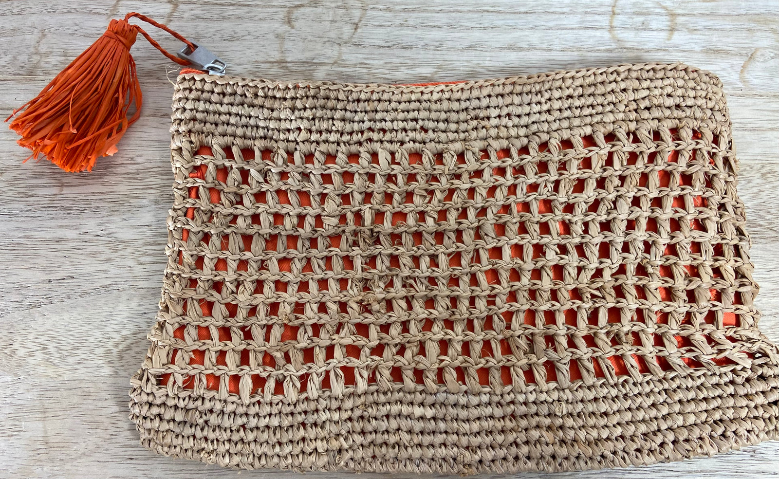 Pochette en raphia doublée coton L’Atelier du Crochet