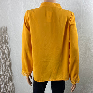 Blouse femme fluide col V dentelle jaune vif Noémie & Co