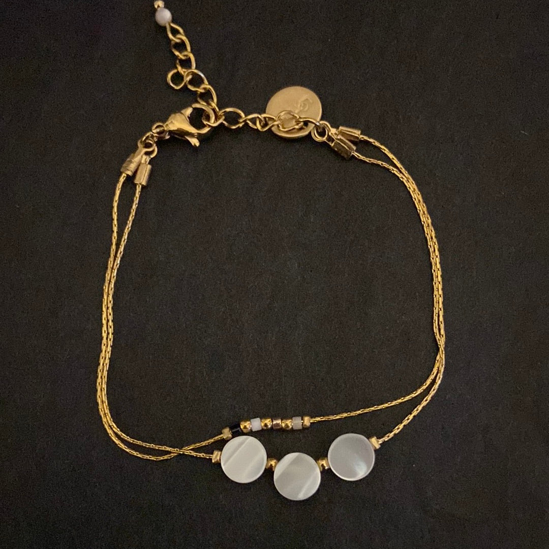 Bracelet doré avec nacre Litchi