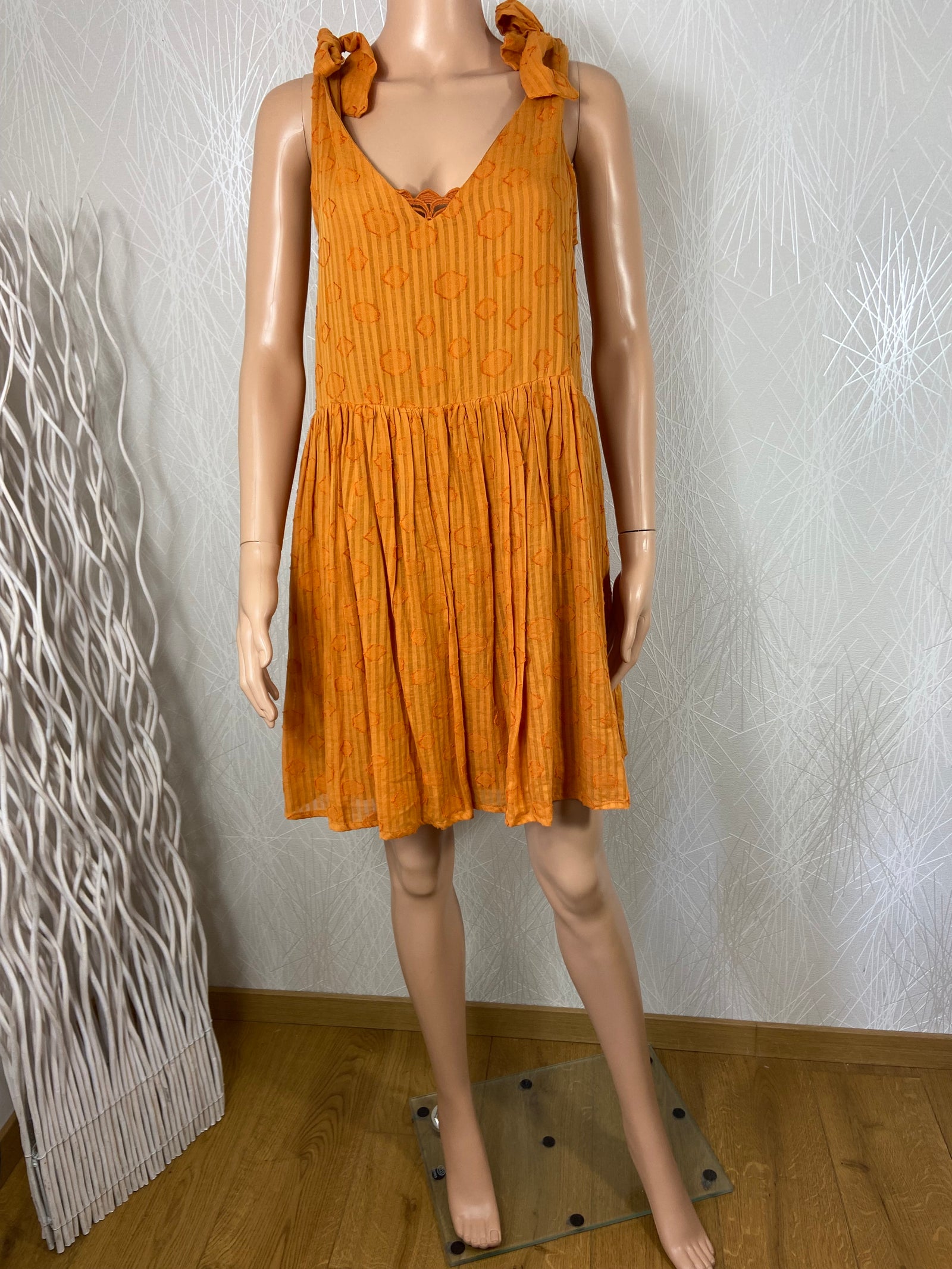 Robe sans manches doublée avec broderie 100% coton Andy & Lucy