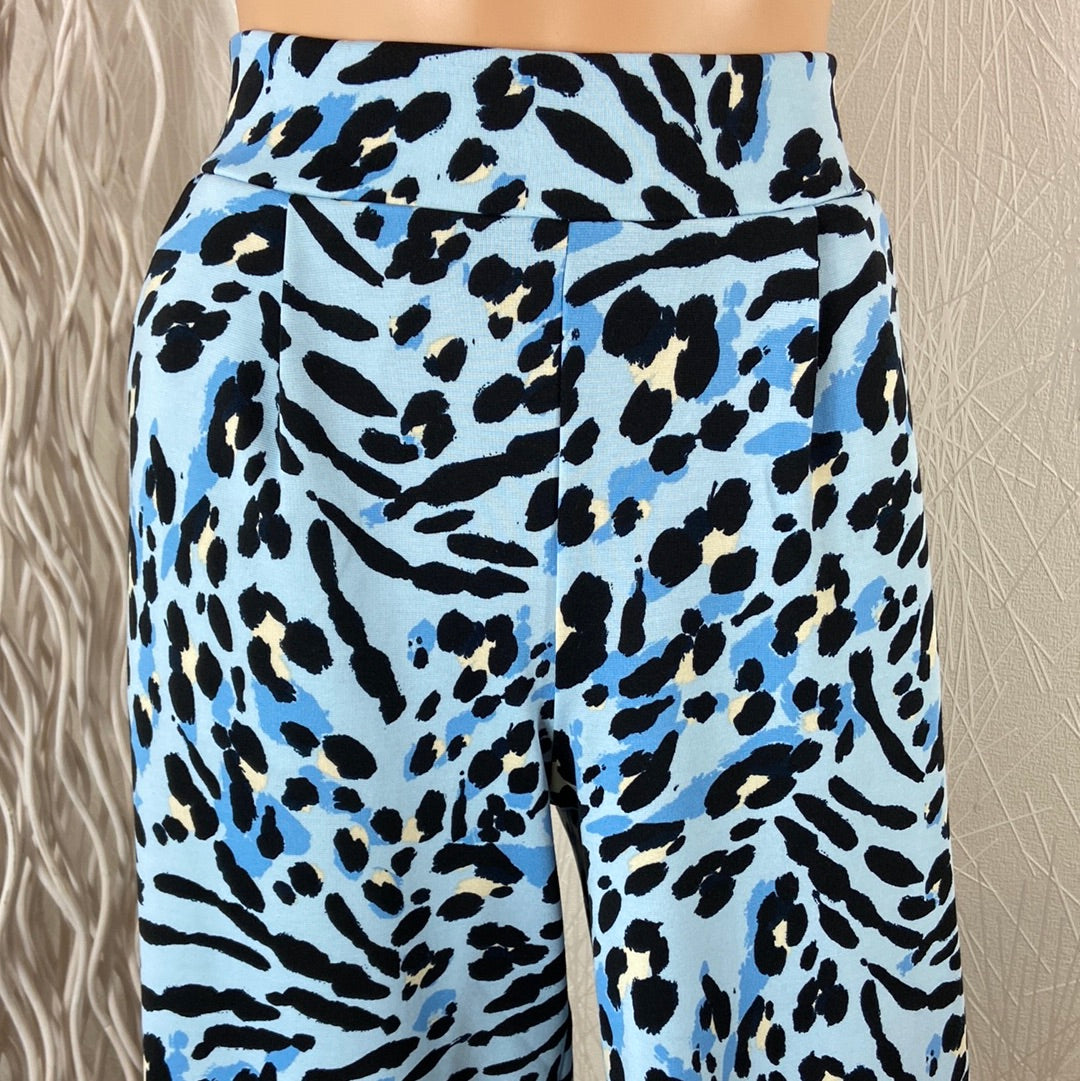 Pantalon femme 3/4 fluide tissu imprimé tigre bleu Ihkate Print Ichi