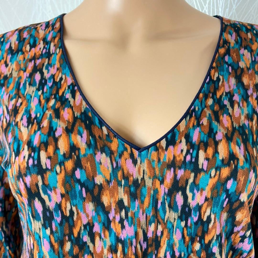 Blouse motifs rose bleu orange col V manches 3/4 elastique Le Singe de Julie - Offre-Unique