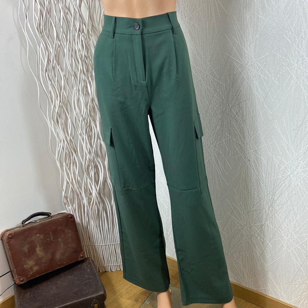 Pantalon vert ample taille haute modèle Bydanta Cargo Pants 4 B.Young - Offre-Unique