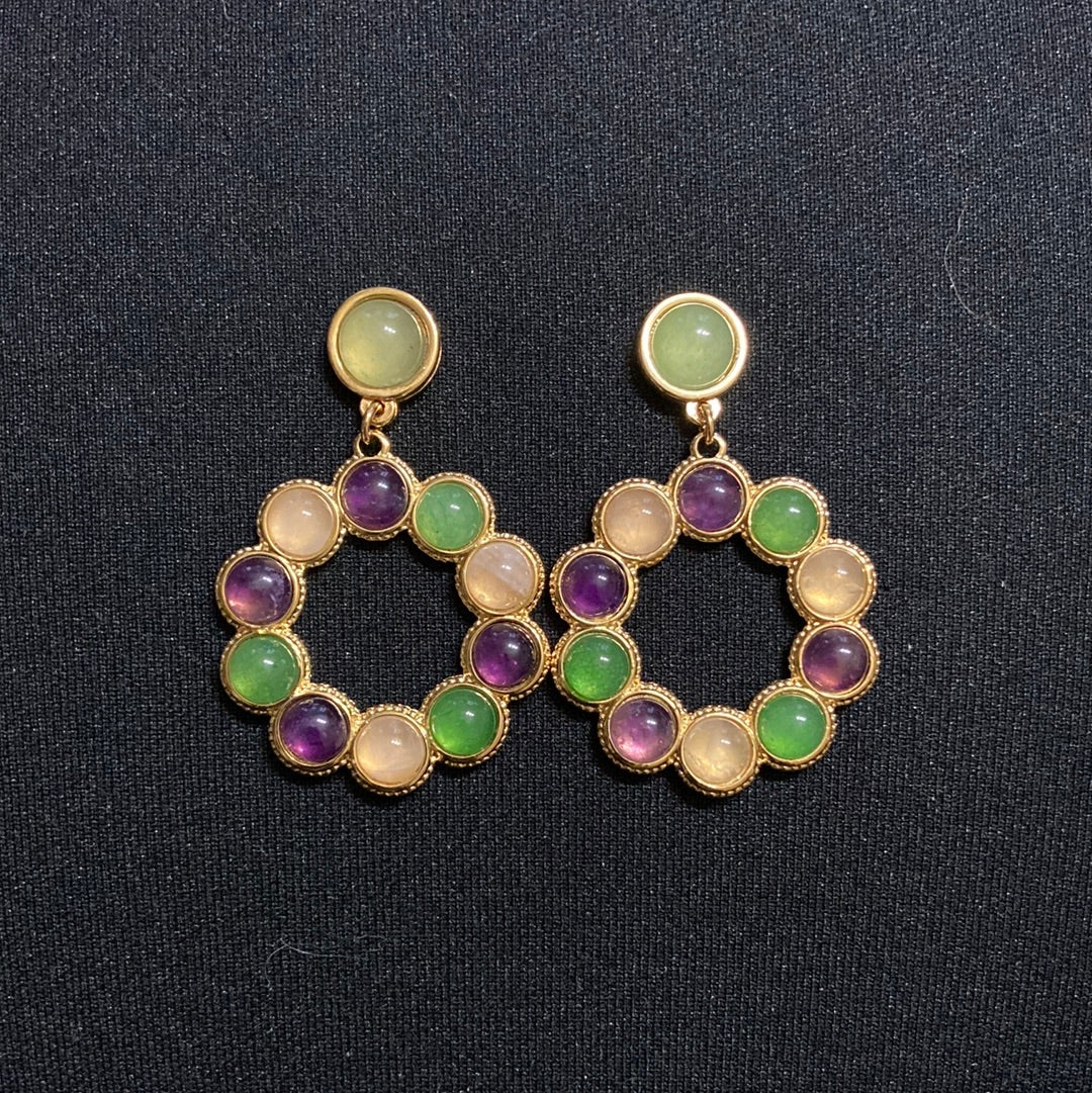 Boucles d’oreilles pendantes plaquées or pierres semi-précieuses multicolores Shabada