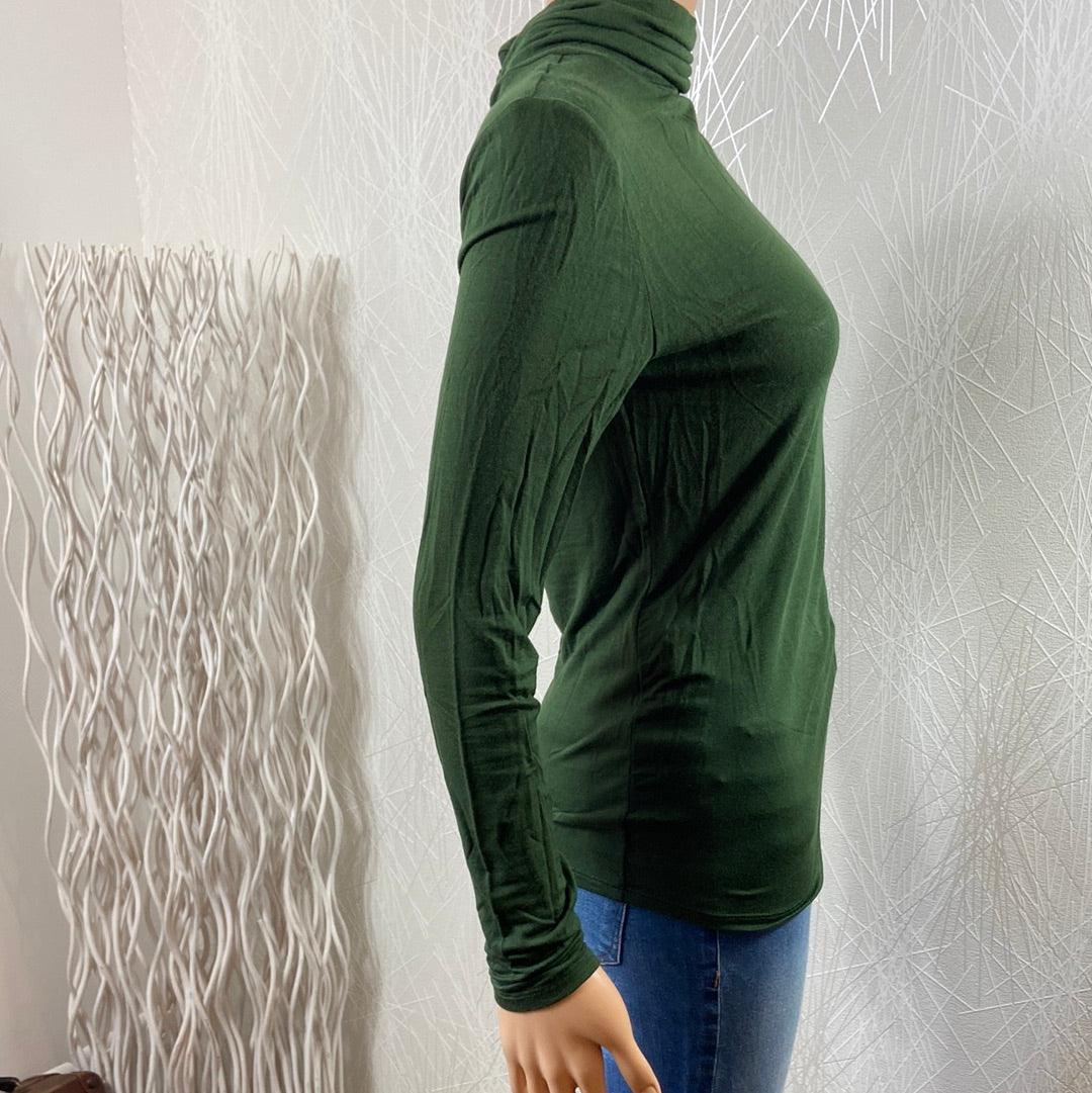 T-shirt vert col roulé moulant modèle Ihphiluca Ichi - Offre-Unique