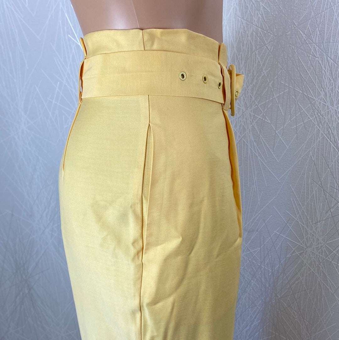 Pantalon femme 7/8 taille haute coupe droite jaune Surkana - Offre-Unique