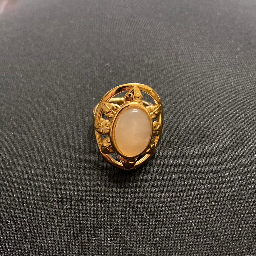 Bague ajustable plaquée or pierre semi précieuse rose pale Shabada - Offre-Unique