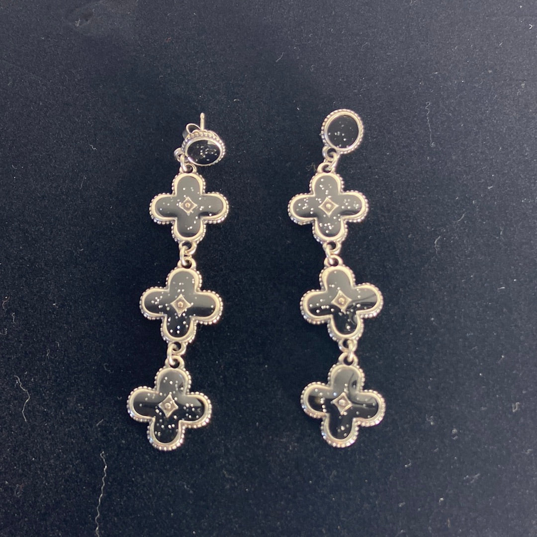 Boucles d’oreilles pendantes croix noires plaquée argent Shabada