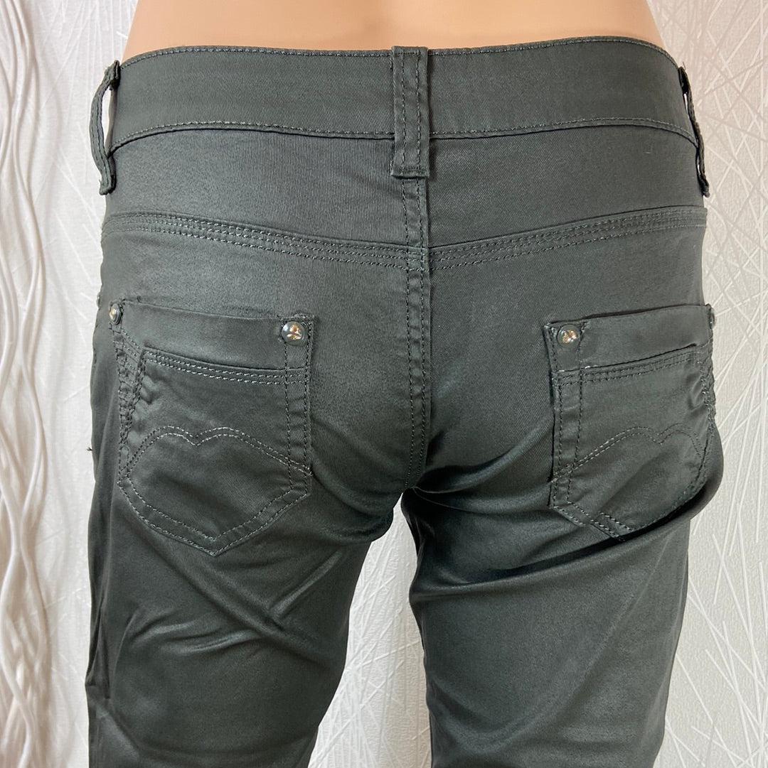 Pantalon coton enduit couleur kaki taille normale jambes évasées Just One - Offre-Unique