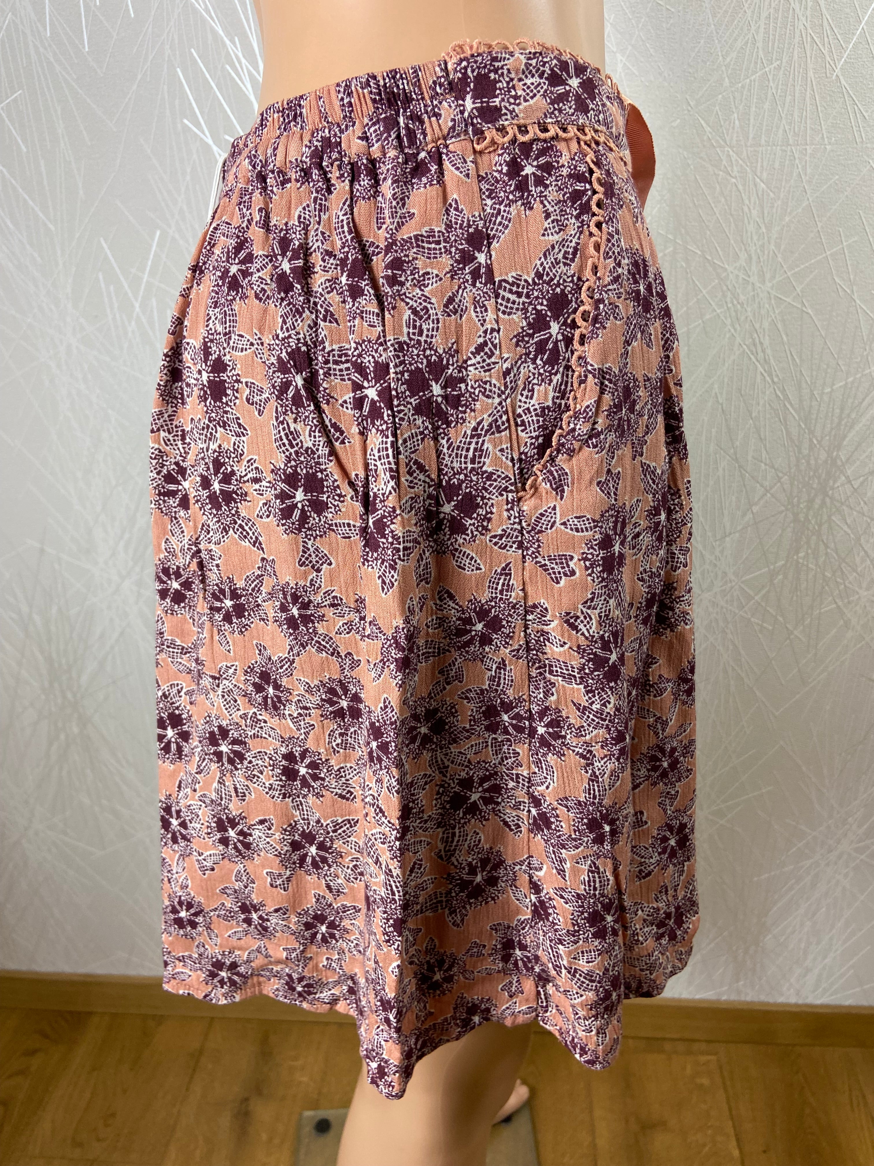 Jupe rose doublée fluide flot broderie taille élastique Grace & Mila