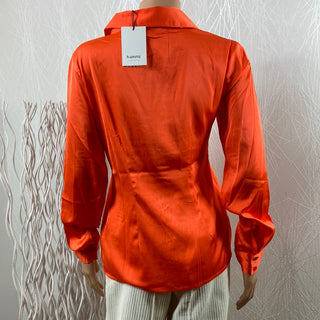 Chemise satin orange coupe droite manches longues Byhence Shirt B.Young