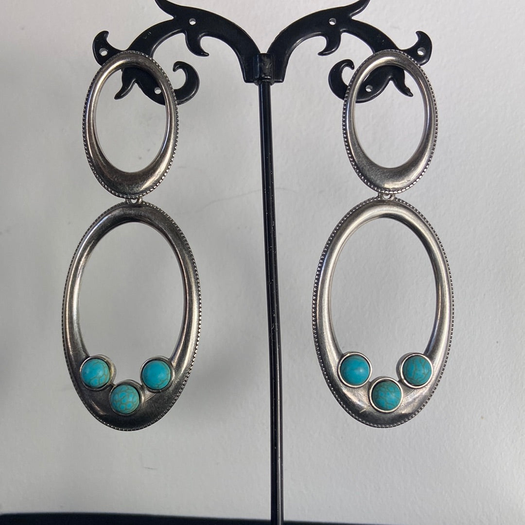 Boucles d’oreilles pendantes plaqué argent pierres bleu turquoise Shabada