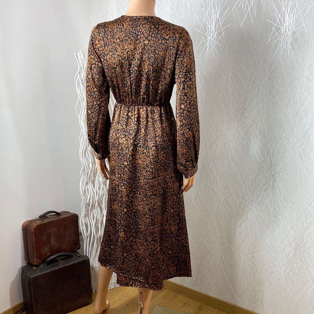 Robe midi marron motif léopard cache coeur modèle Maria Les Petites Fleurs - Offre-Unique