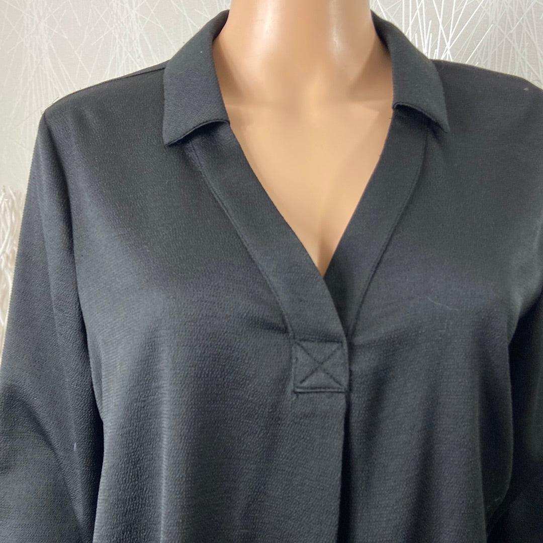 Blouse noire coupe droite Les Petites Fleurs - Offre-Unique