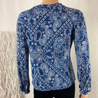 Blouse fluide col V motifs cachemire bleu Le Singe de Julie