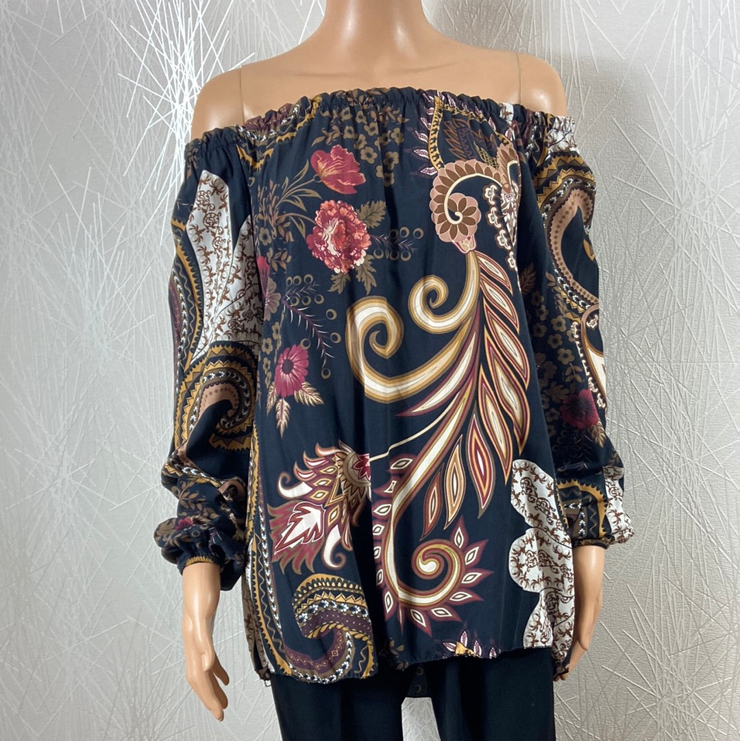 Blouse longue à motifs fleuris sur fond noir Made In Italy