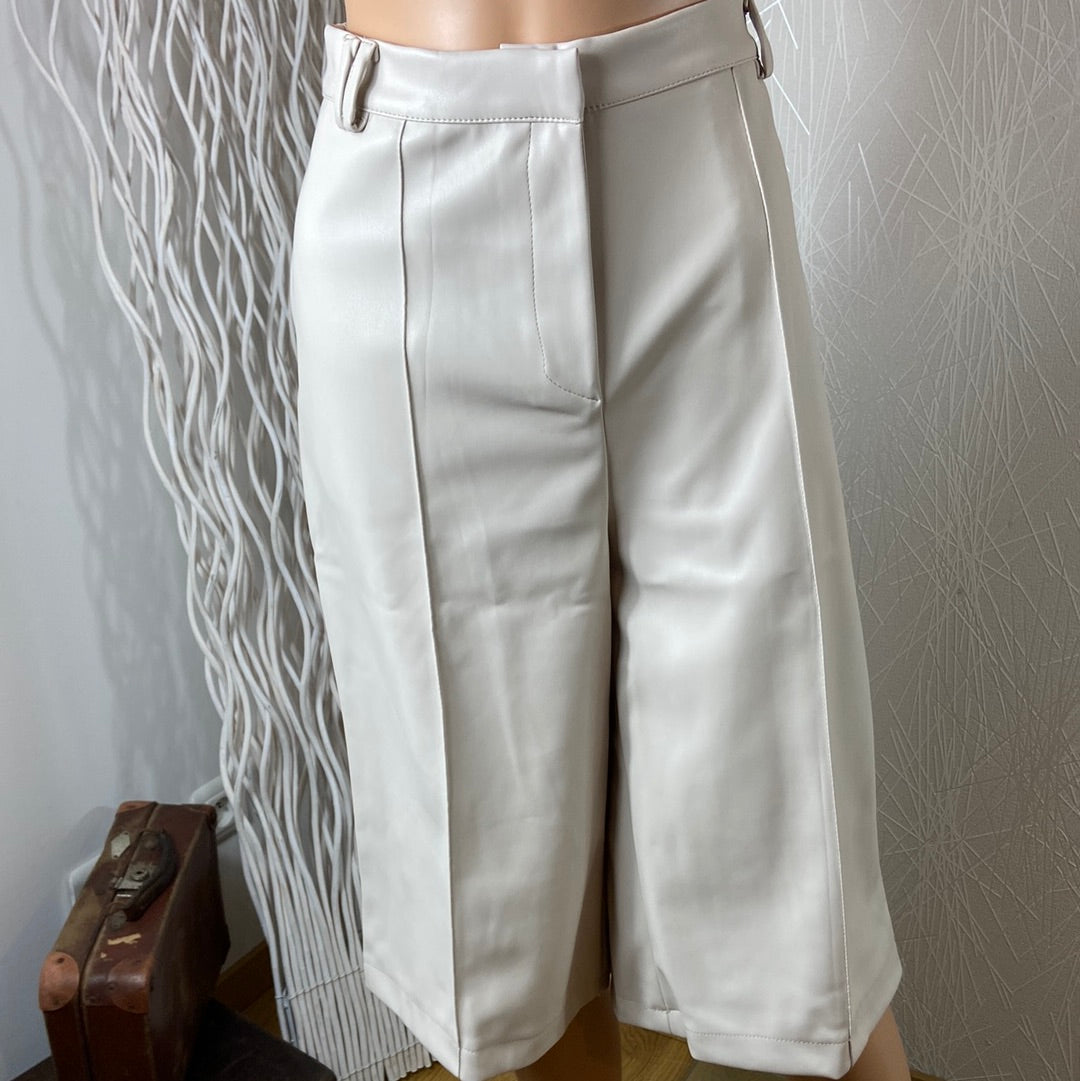 Jupe culotte cuir synthétique blanc taille haute jambes larges Kaos