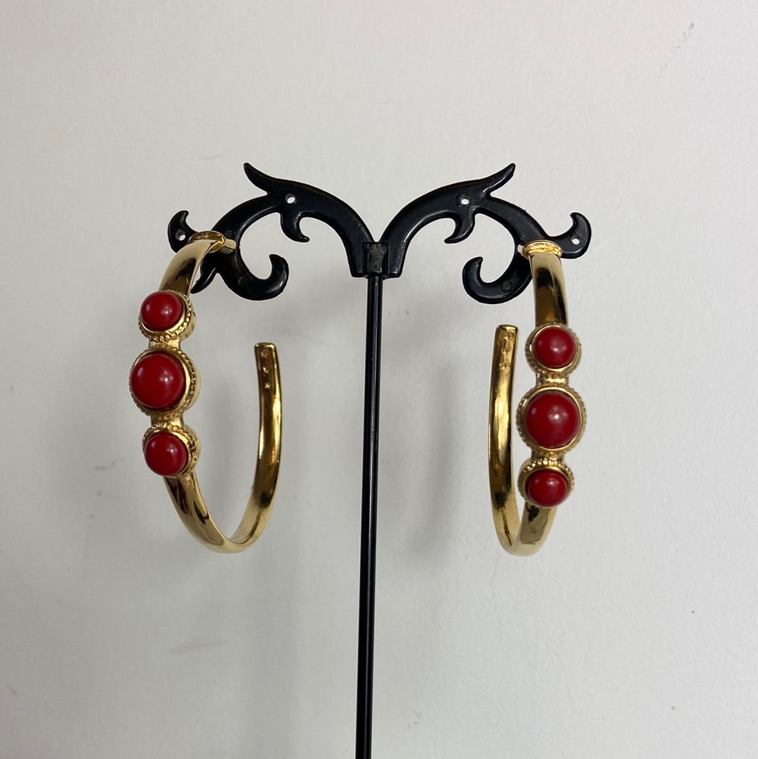 Boucles d’oreilles créoles plaquées or pierres semi-précieuses rouges Shabada