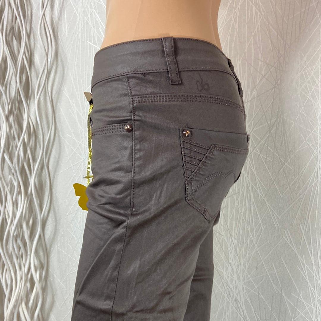 Pantalon coton enduit couleur marron taille normale jambes évasées Just One - Offre-Unique