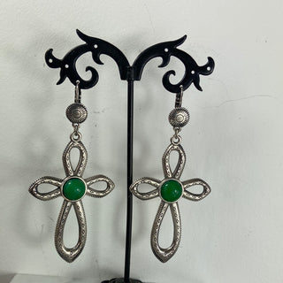 Boucles d’oreilles pendantes dormeuses plaqué argent pierre semi-précieuse verte Shabada