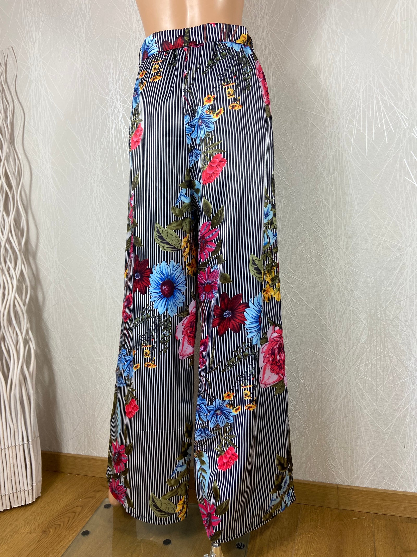 Pantalon léger fleurs jambes larges flot IntelliGent Store