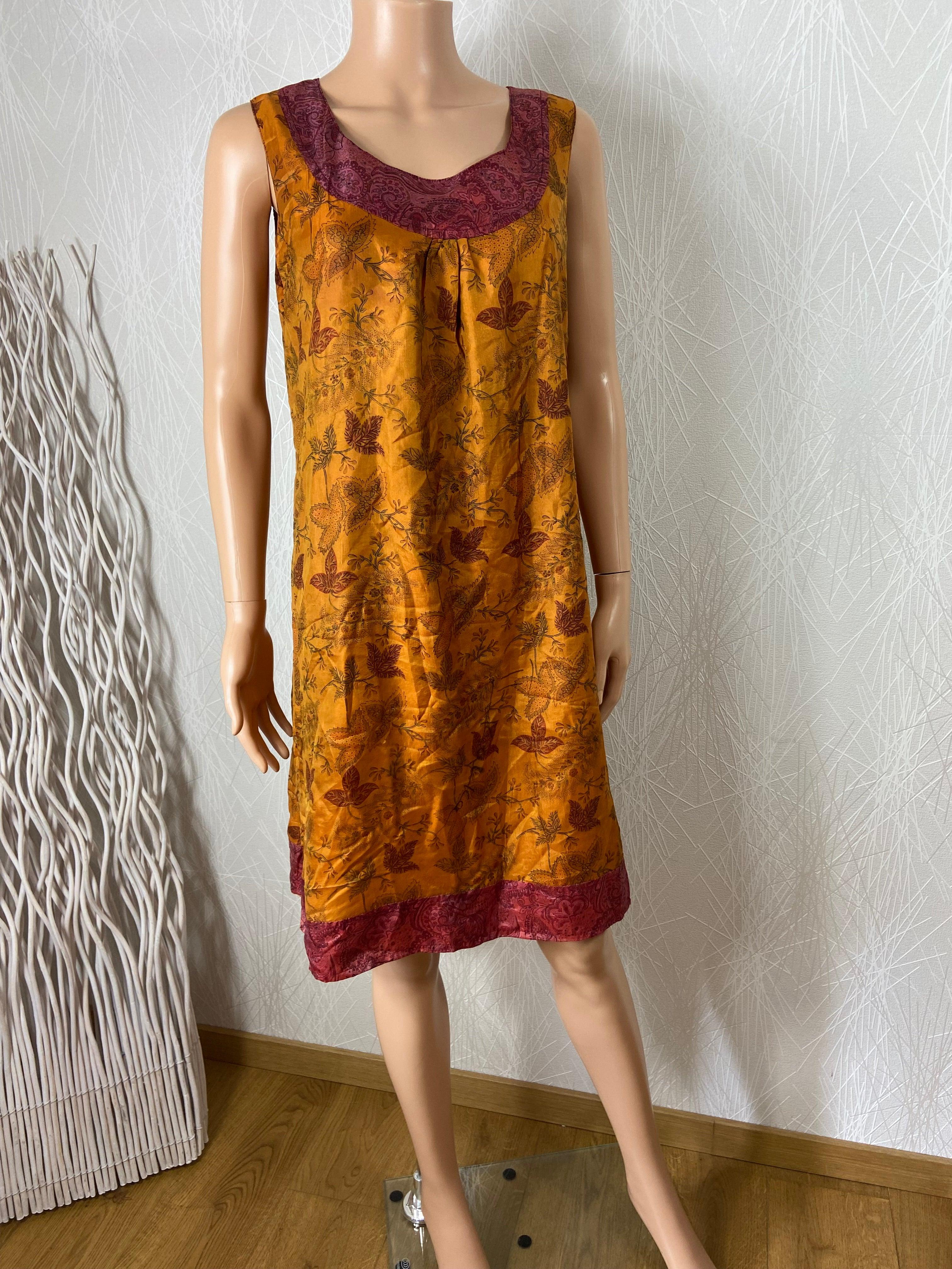 Robe en soie réversible ample sans manches Namaste - Offre-Unique