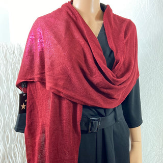 Grande écharpe en tissu rouge bordeaux