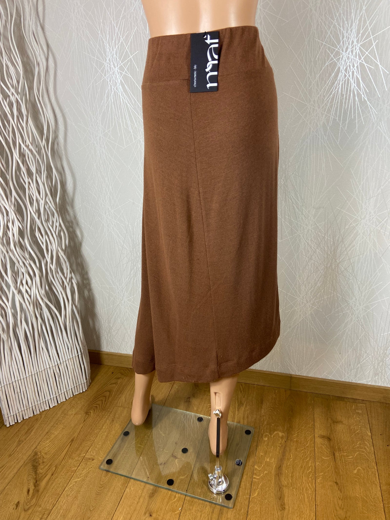 Jupe fendue en tricot marron chocolat taille haute élastique Mat