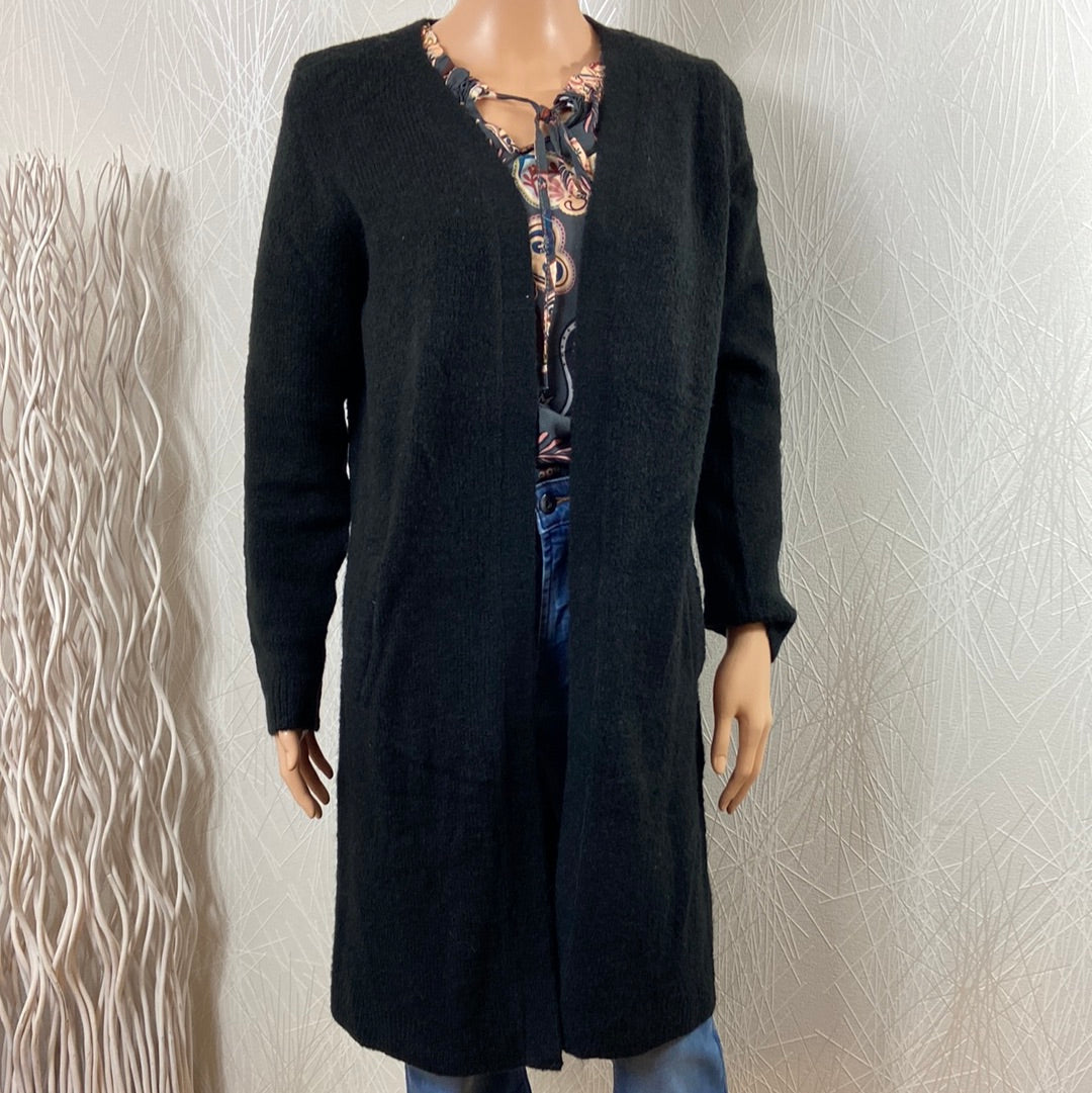 Gilet long cardigan noir modèle Bymirelle B.Young