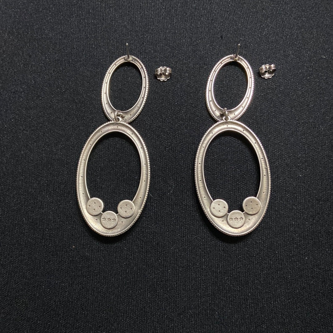 Boucles d’oreilles pendantes plaquées argent pierres vertes Shabada