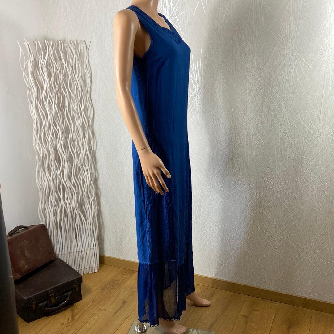 Robe bleue longue fluide sans manches broderie cordon fente Tara - Offre-Unique