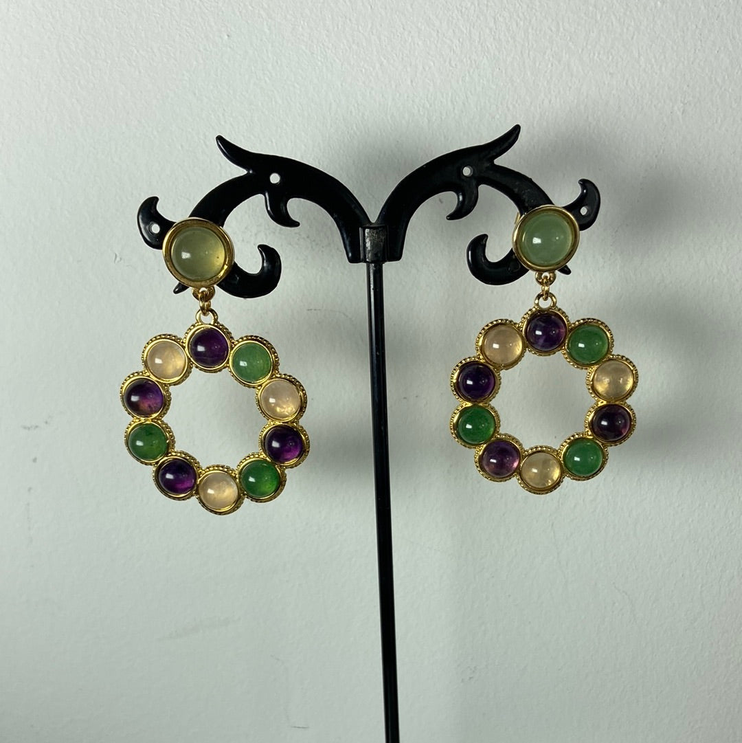 Boucles d’oreilles pendantes plaquées or pierres semi-précieuses multicolores Shabada